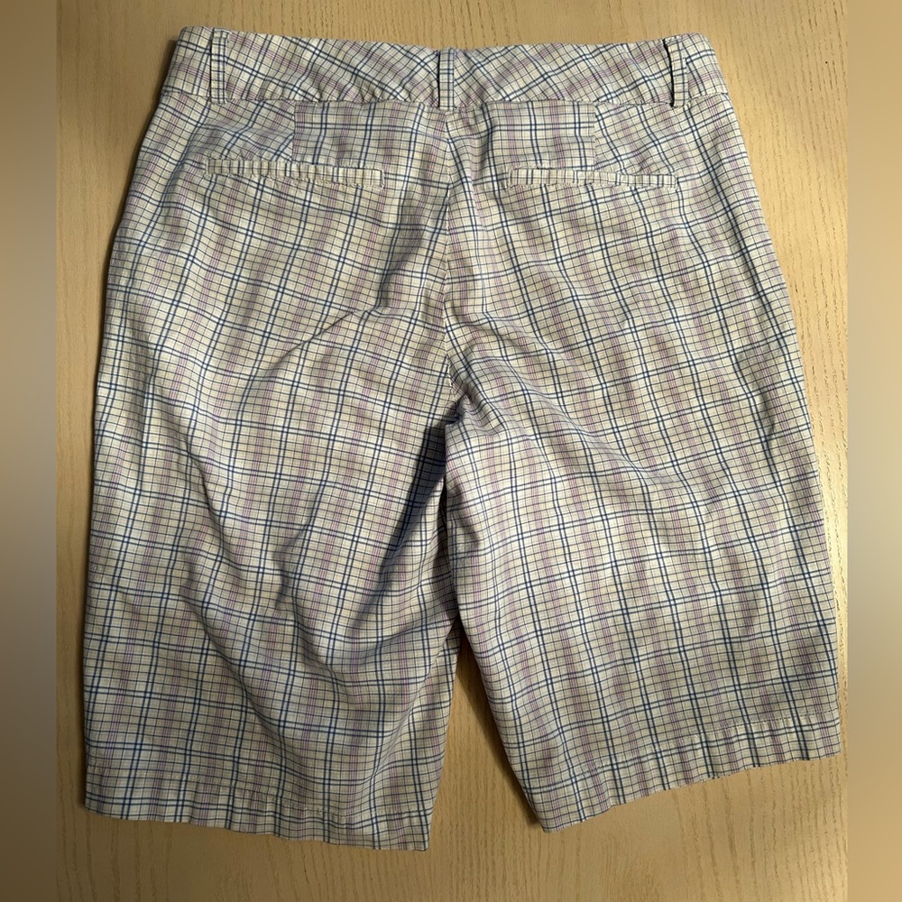 Ladies Dockers - Picture 2 of 8